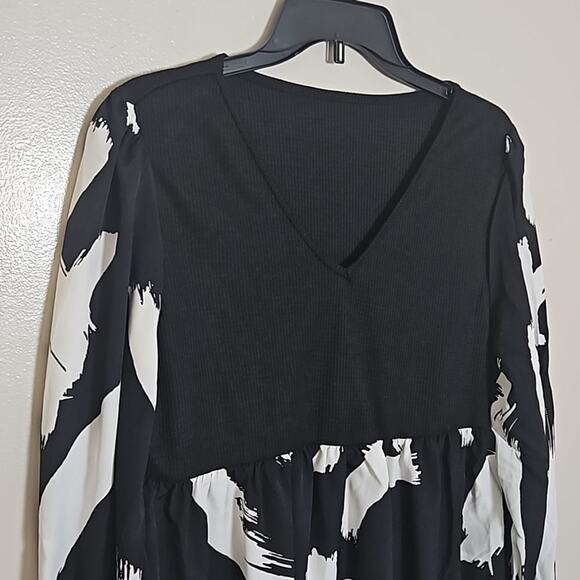 Flounce Sleeve V Neck Peplum Top Sz Large - Picture 3 of 9
